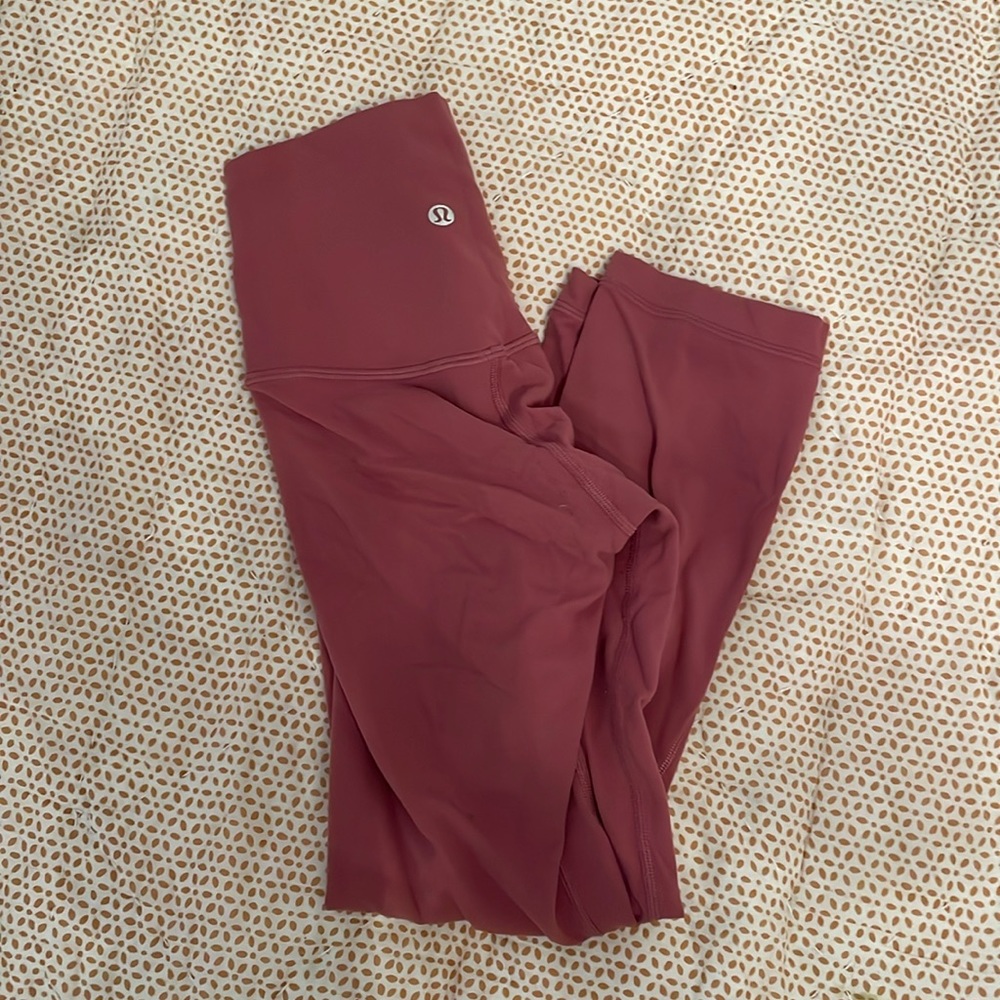 lululemon aligns 23’in pink leggings